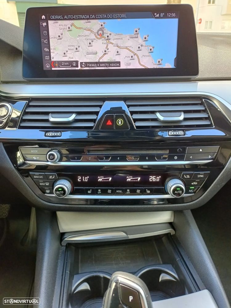 BMW 530 d xDrive Line Luxury Auto - 10