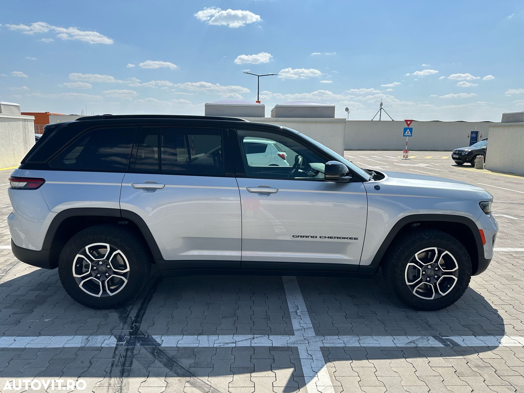 Jeep Grand Cherokee 2.0 4xe Plug-in Hybrid Automatik Trailhawk - 3
