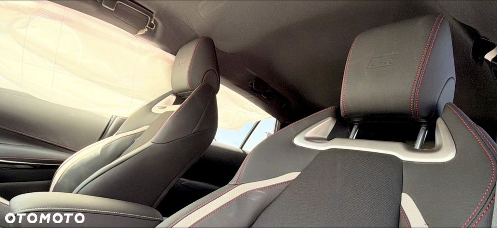 Toyota Corolla 2.0 GR Sport - 8