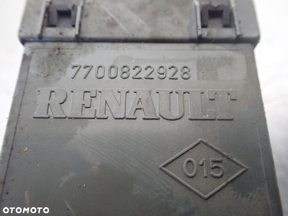 MODUŁ ZAMKA CENTRALNEGO RENAULT TRAFIC II 1.9 7700822928 - 5