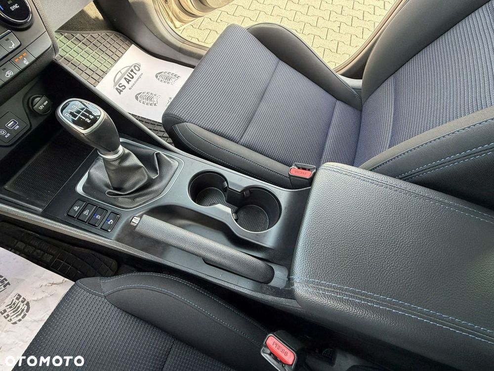 Hyundai Tucson blue 1.7 CRDi 2WD Style - 17