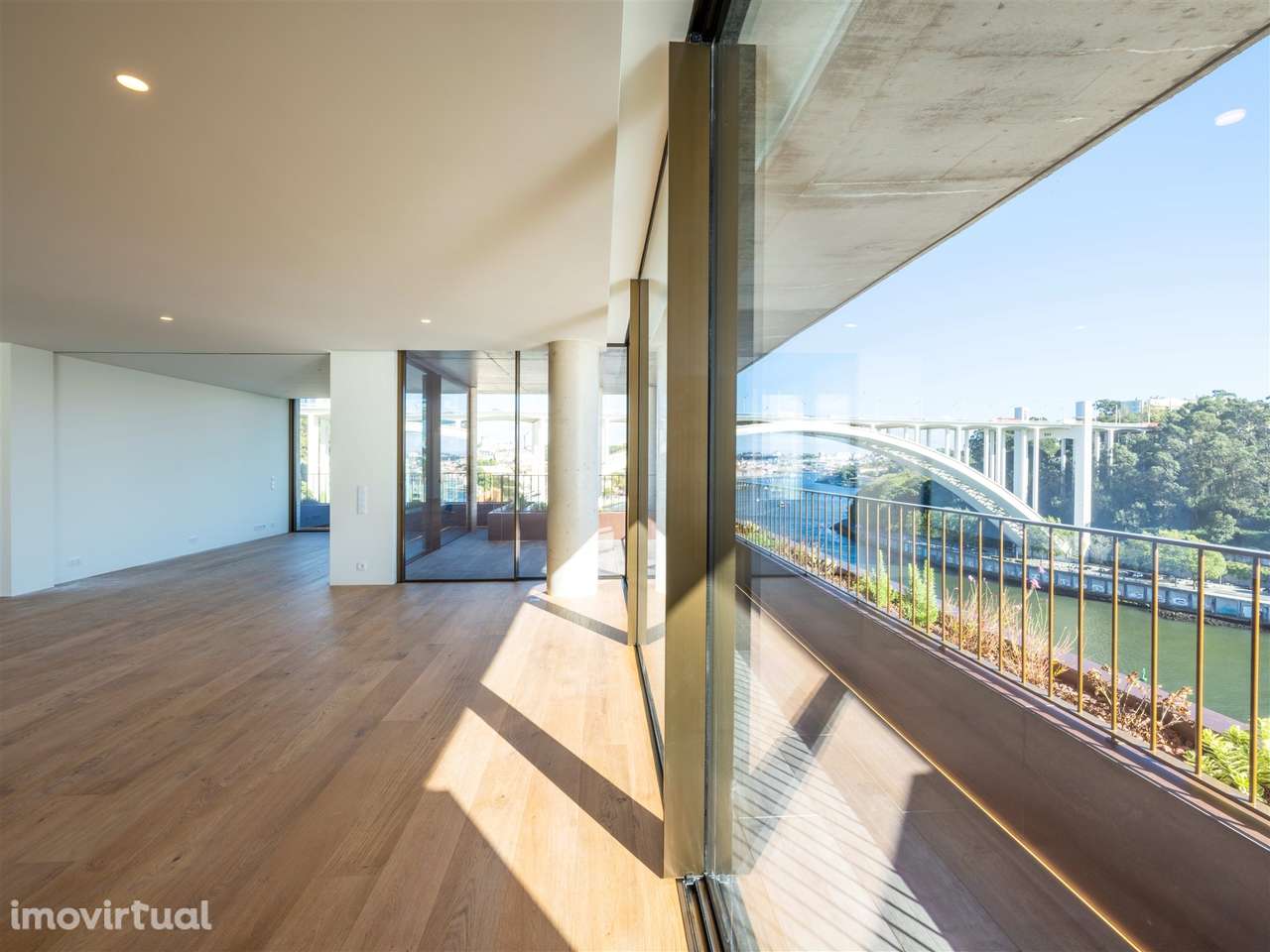 T3 na primeira linha do rio Douro - Grande imagem: 3/34