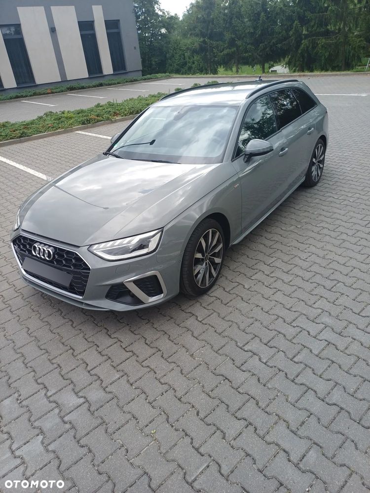 Audi A4 Avant - 4