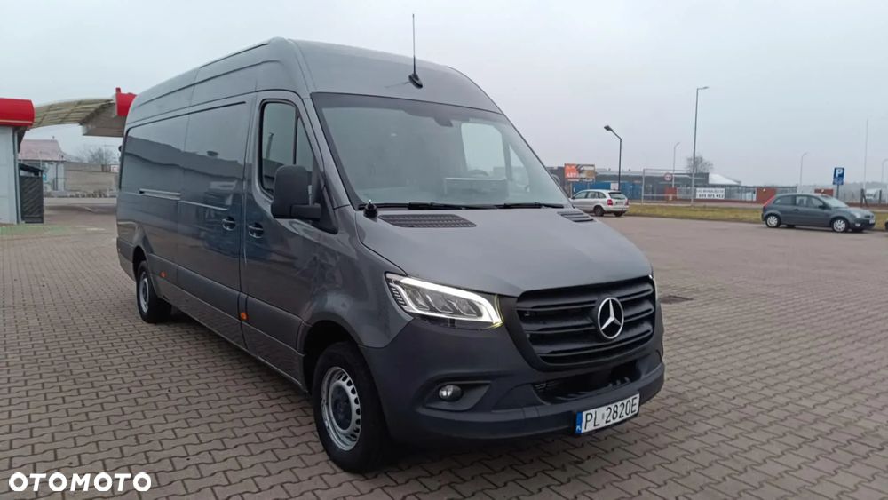 Mercedes-Benz Sprinter - 6