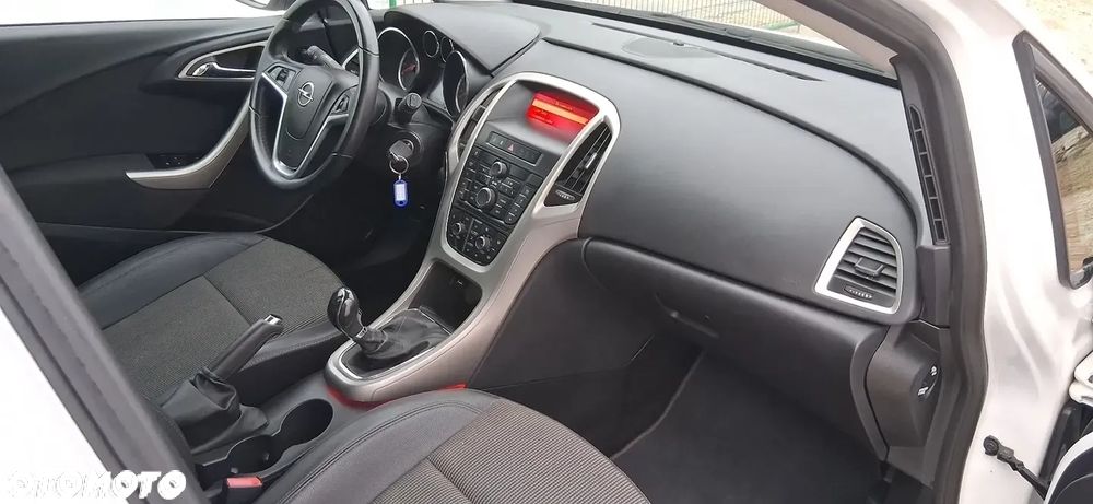 Opel Astra 1.4 Turbo Innovation - 12