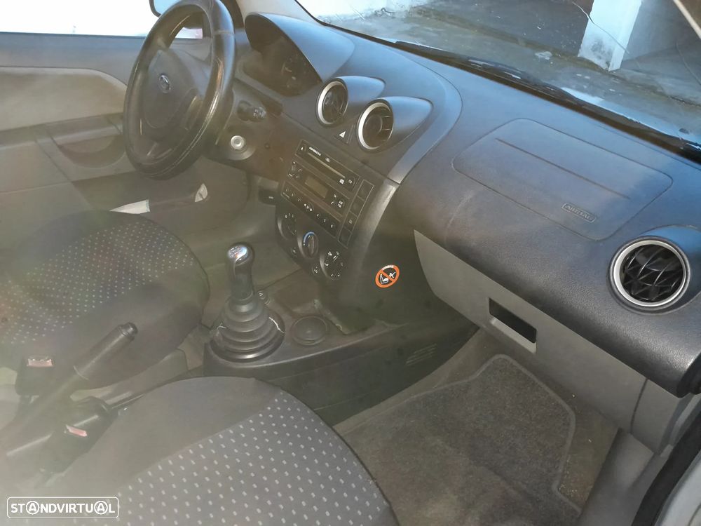 Ford Fiesta 1.4 TDCi Centennial - 4