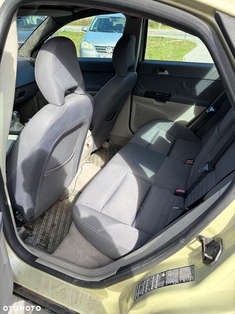 Volvo S40 2.4i - 7