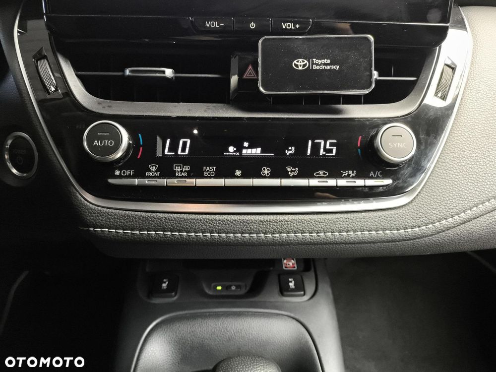 Toyota Corolla 1.8 Hybrid Style - 25