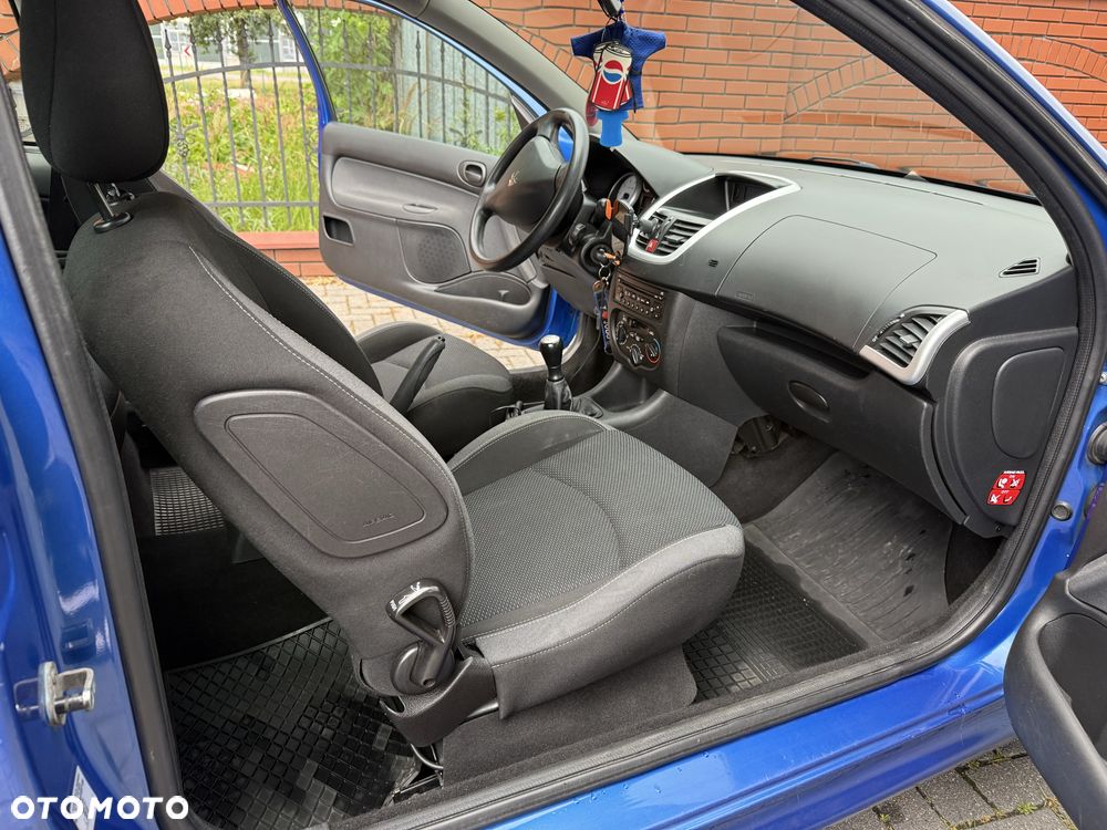 Peugeot 206 plus - 6