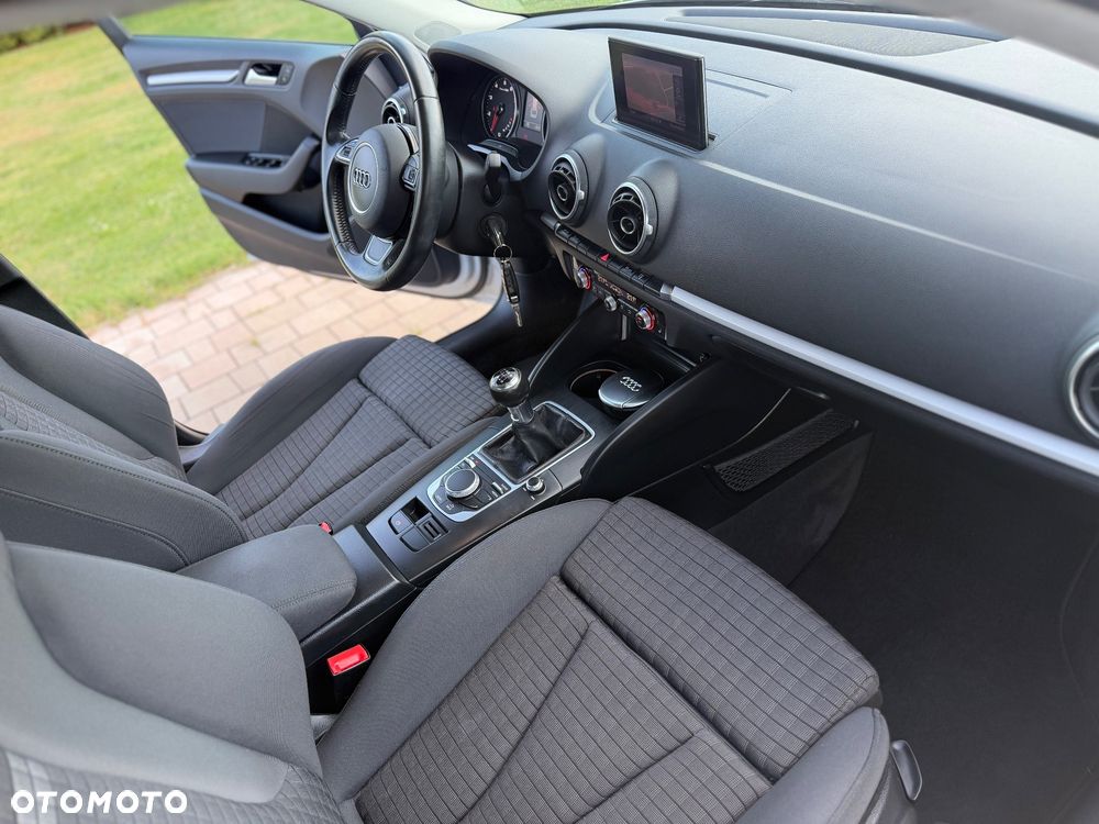 Audi A3 Sportback 1.4 TFSI Attraction - 29