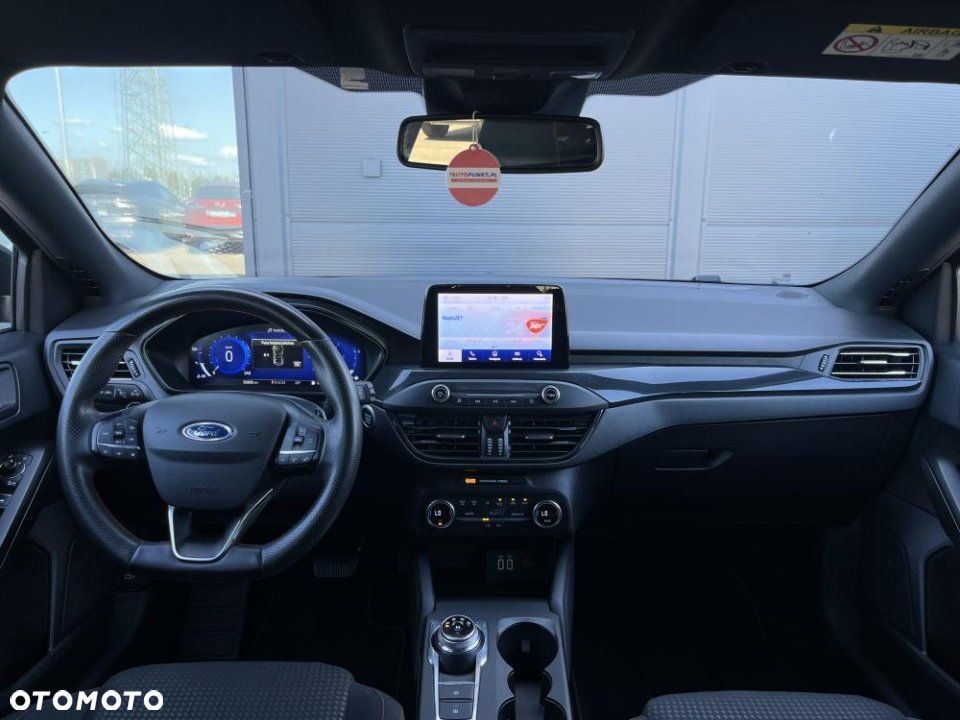 Ford Focus - 28
