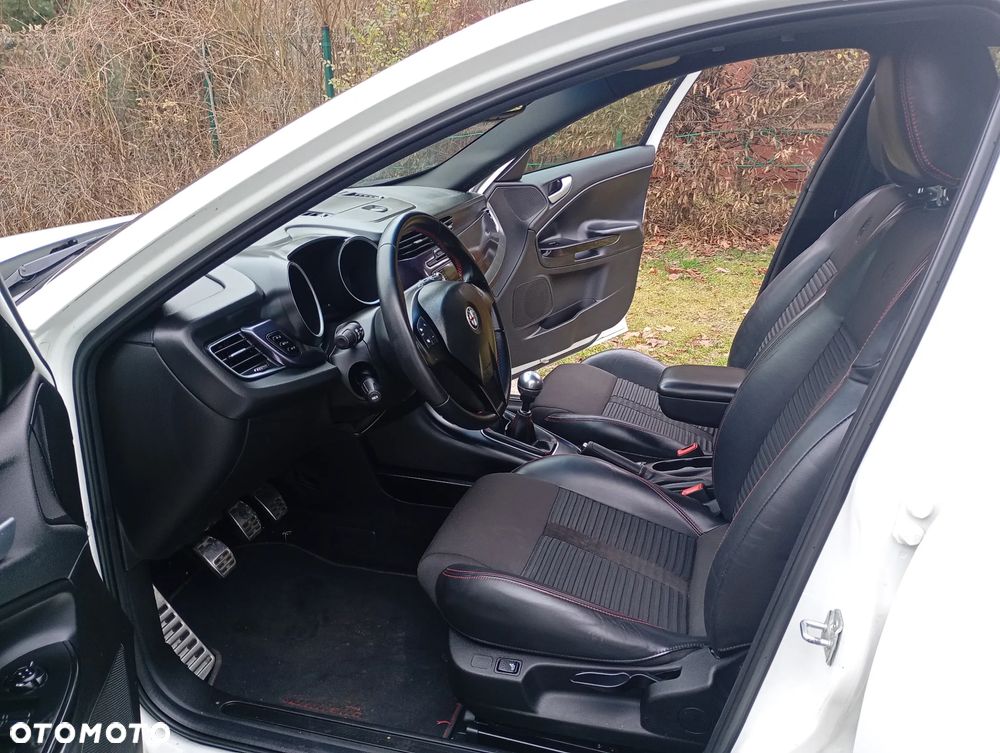 Alfa Romeo Giulietta 1.4 TB 16V Sport - 16