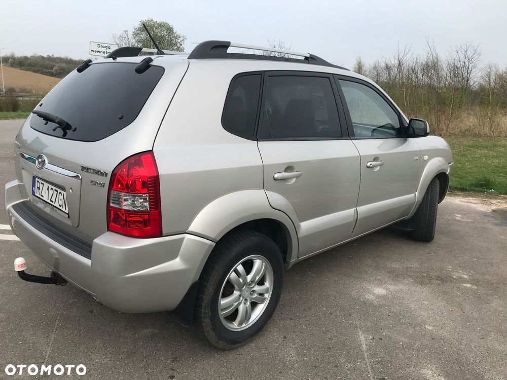 Hyundai Tucson 2.0 CRDi VGT 4WD GLS - 8