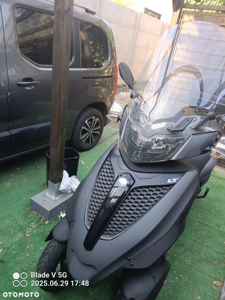 Piaggio MP-3 - 5