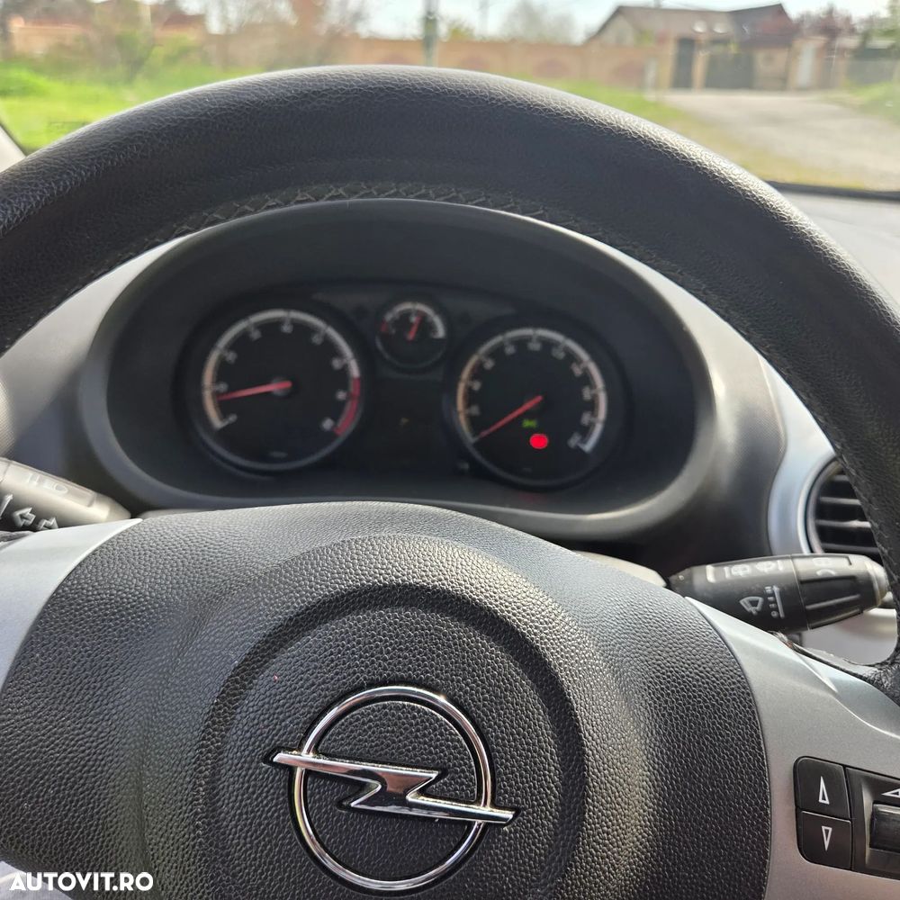 Opel Corsa - 4