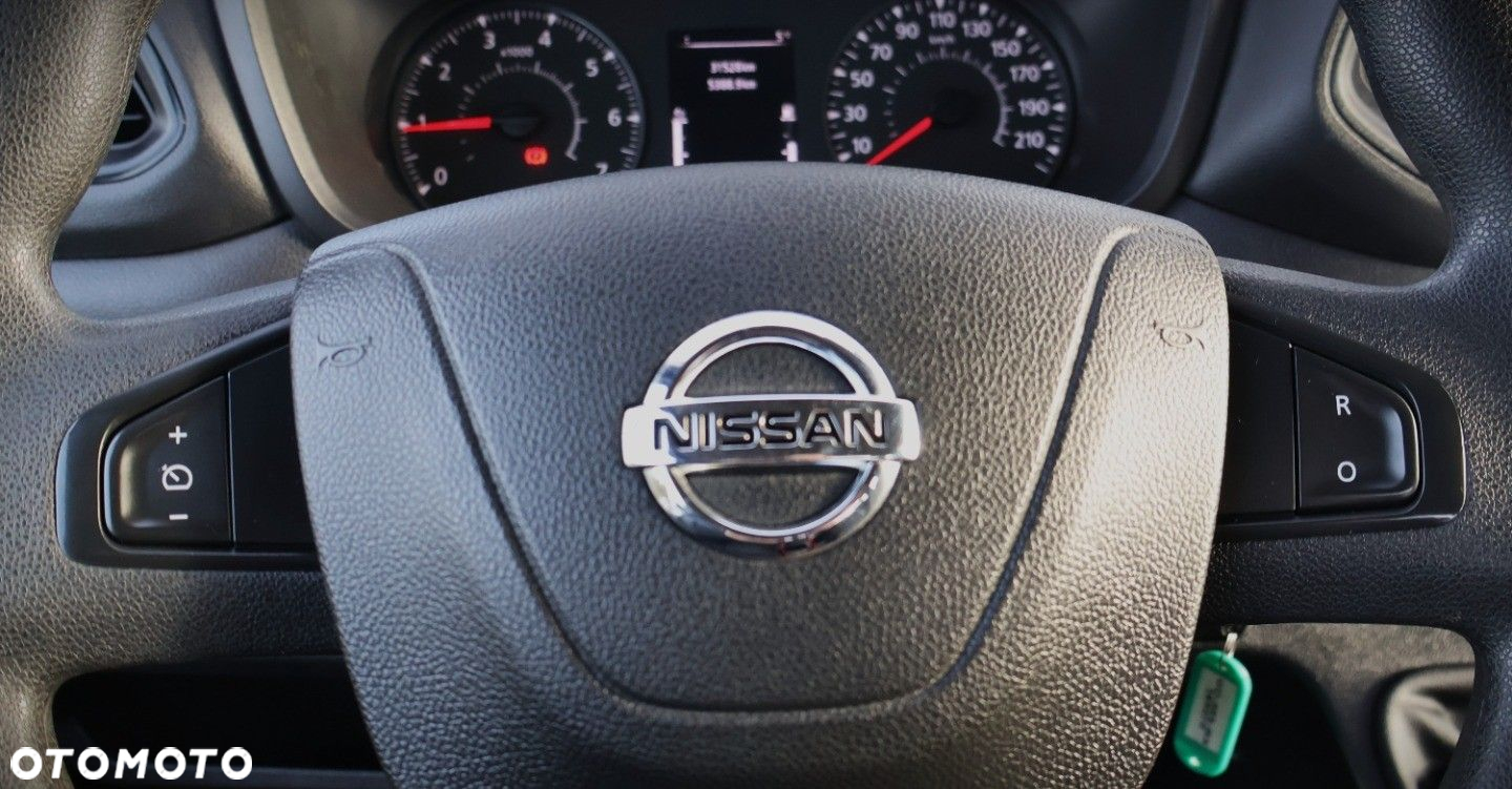 Nissan NV400 - 14