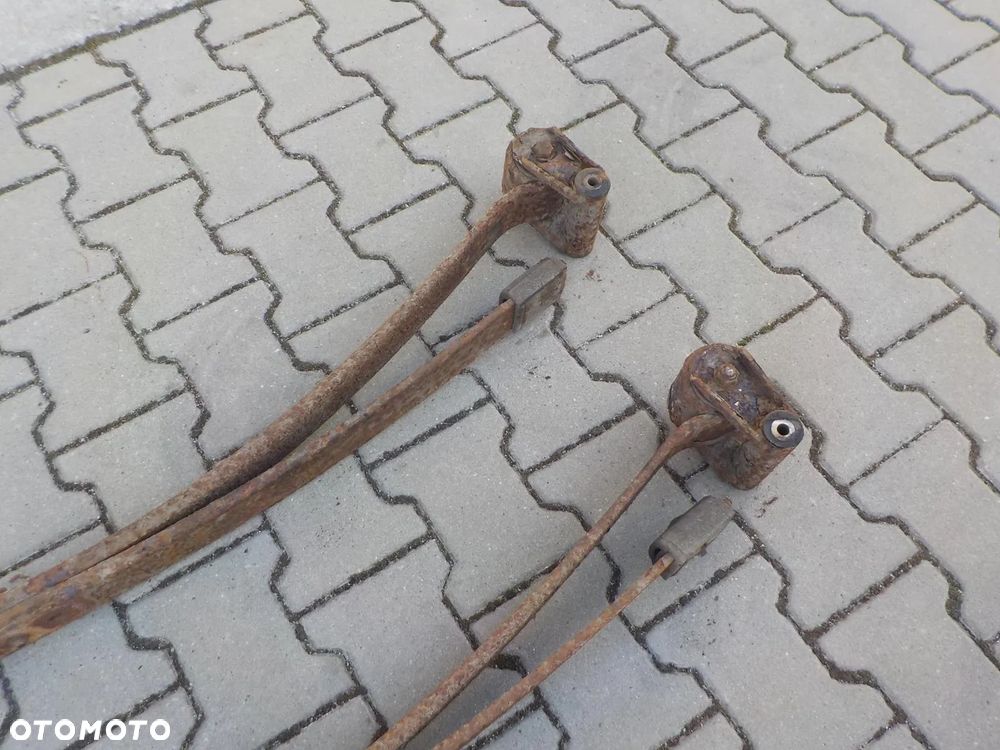 CRAFTER SPRINTER 906 RESOR PIÓRO TYŁ RESORY PODWÓJNY - 2