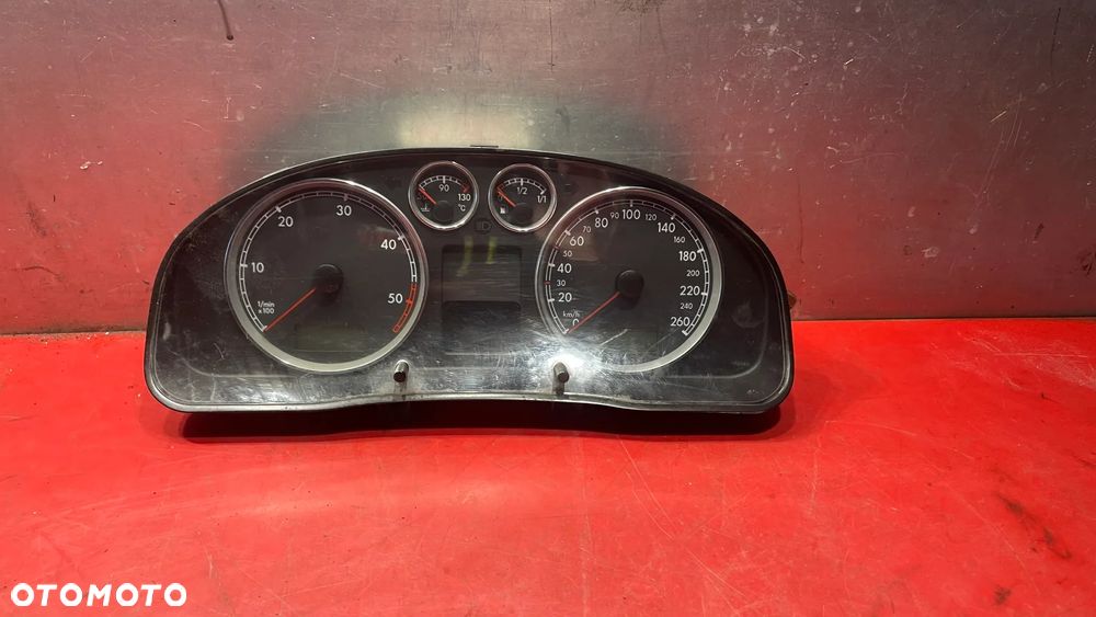 LICZNIK ZEGARY PASSAT B5 3B0920827A - 2