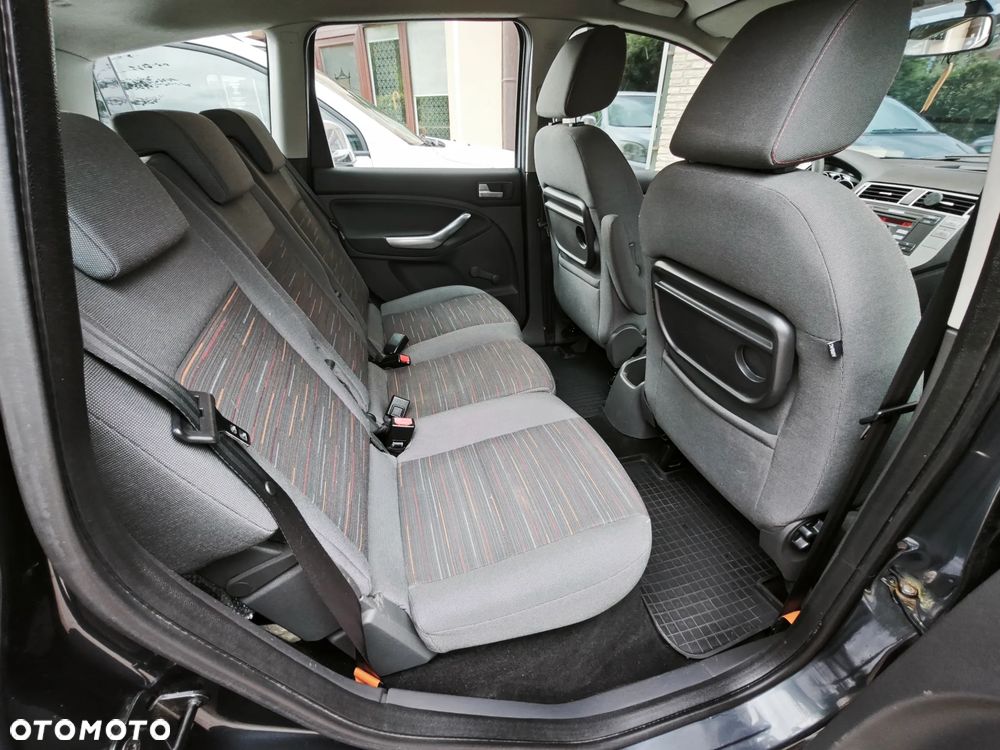 Ford Focus C-Max - 22