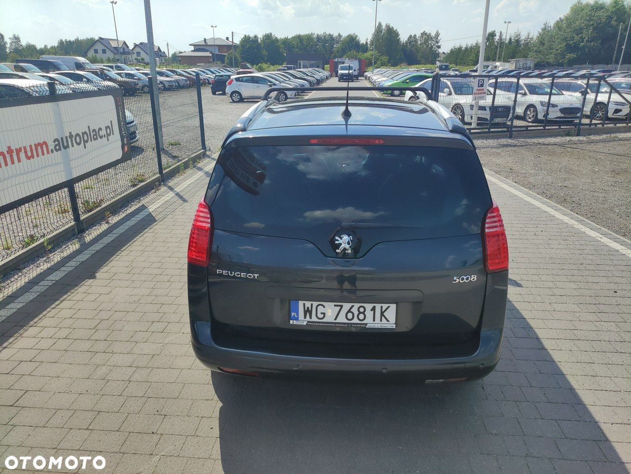 Peugeot 5008 - 10
