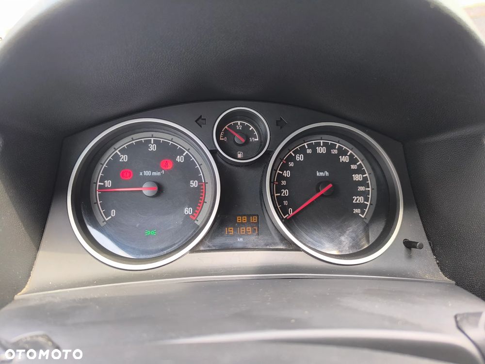 Opel Astra 1.7 CDTI DPF Cosmo - 7