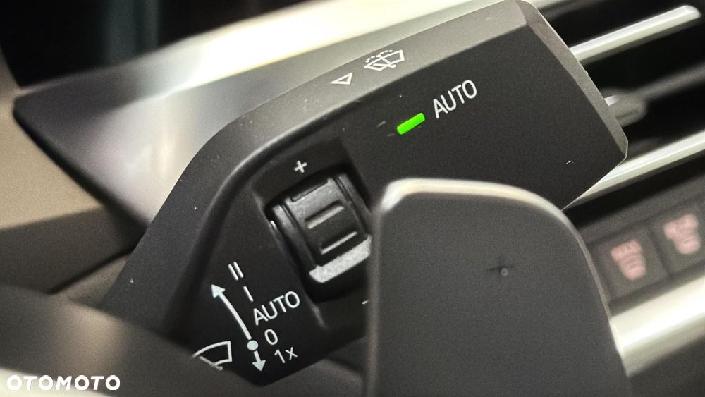 BMW Seria 3 330i M Sport sport - 29