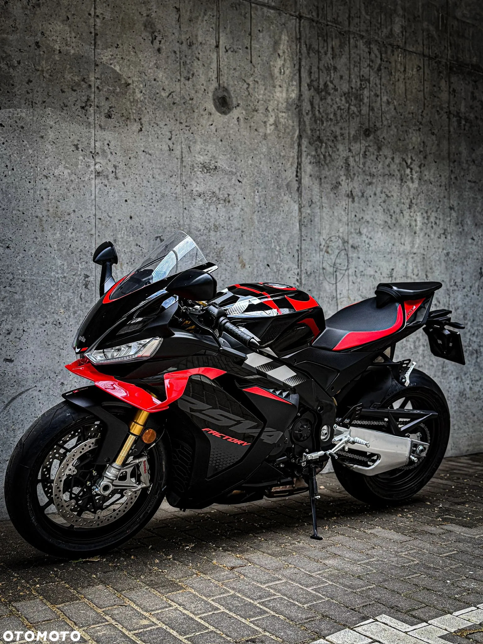 Aprilia RSV - 9