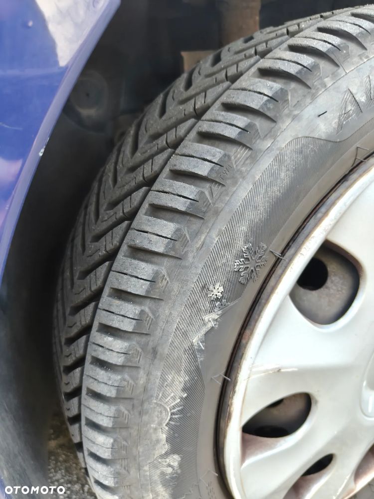 Renault Clio 1.2 16V Campus - 6