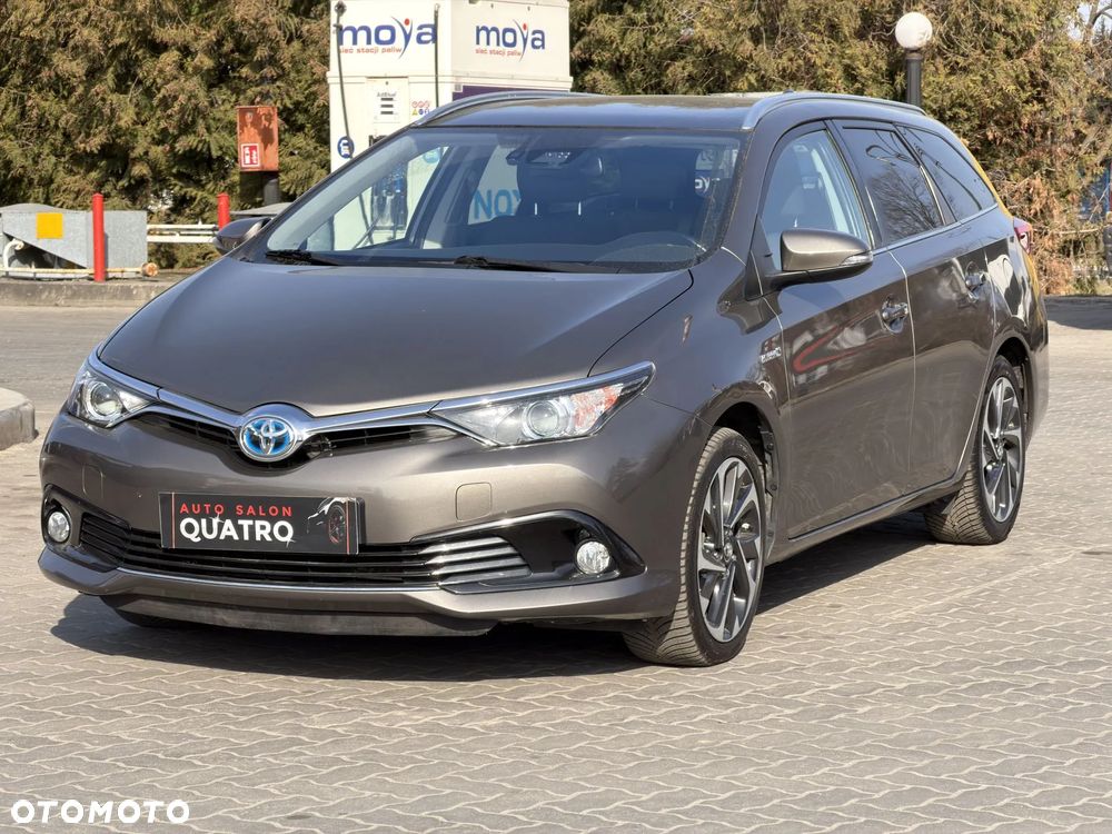 Toyota Auris - 1