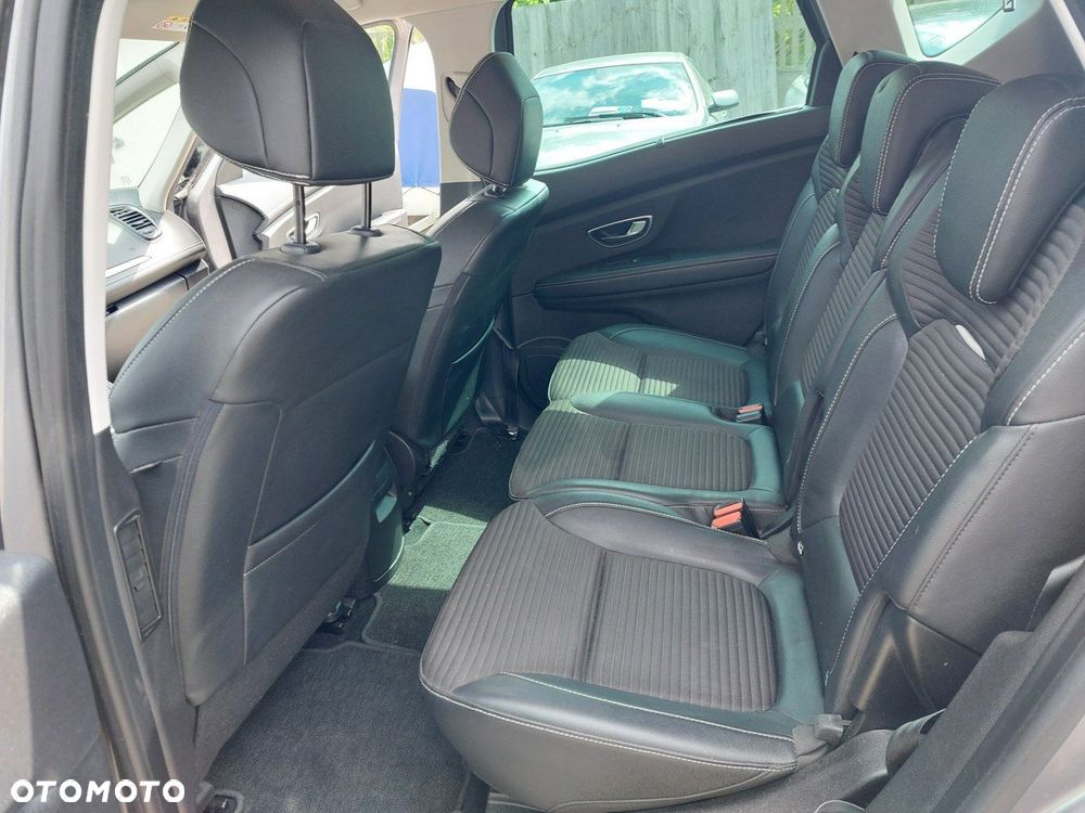 Renault Scenic - 13