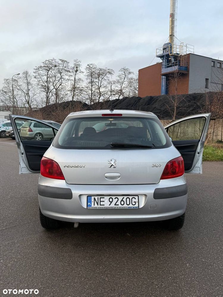 Peugeot 307 1.4 XR - 1