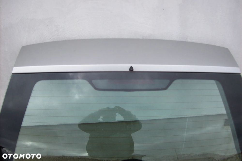 KLAPA BAGAŻNIKA FORD MONDEO MK 3 KOMBI - 2