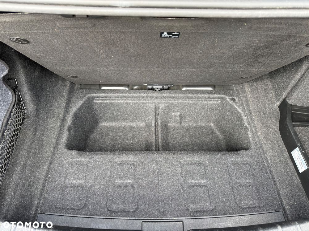 BMW Seria 3 320d M Sport - 21