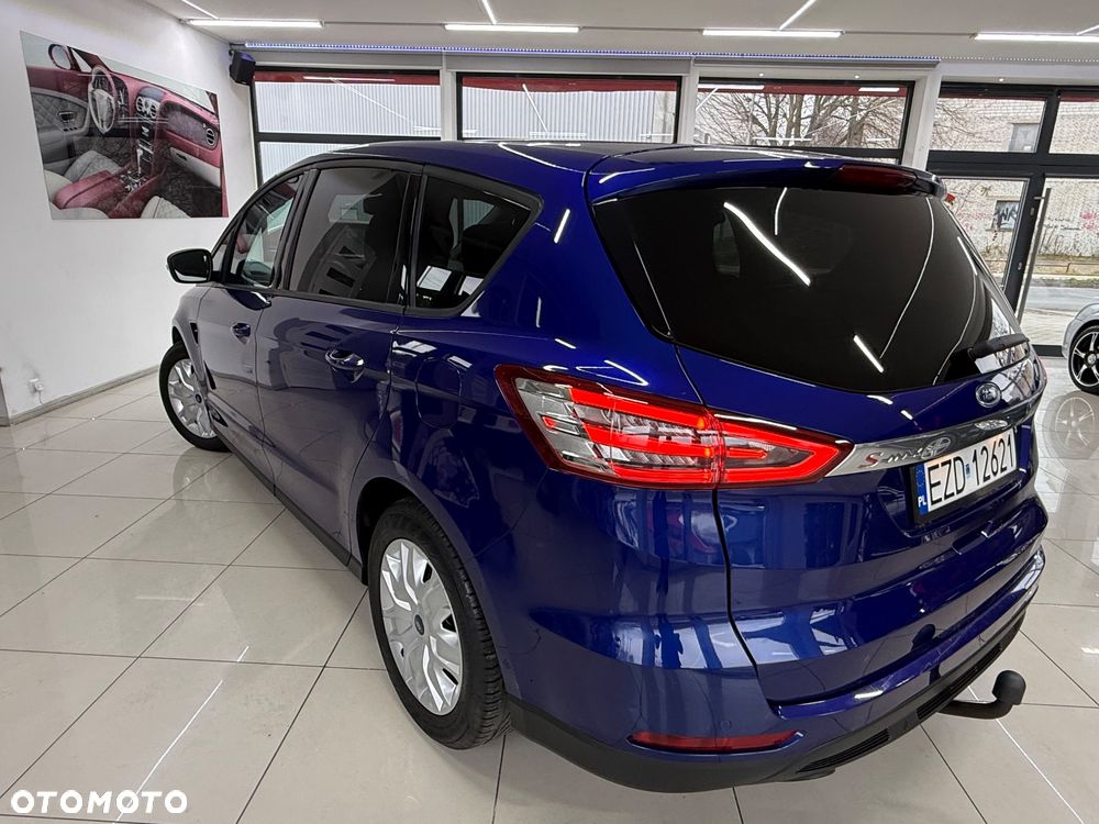 Ford S-Max - 19