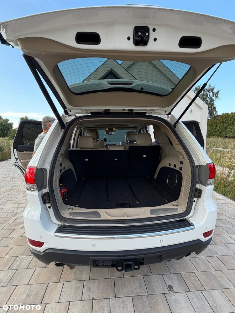 Jeep Grand Cherokee - 27