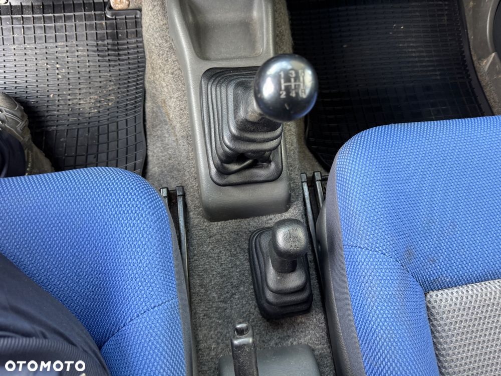 Suzuki Jimny 1.3 JLX - 9