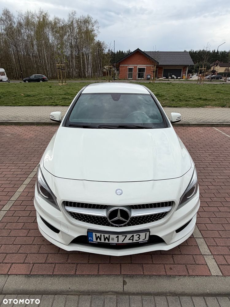 Mercedes-Benz CLA 200 7G-DCT AMG Line - 3