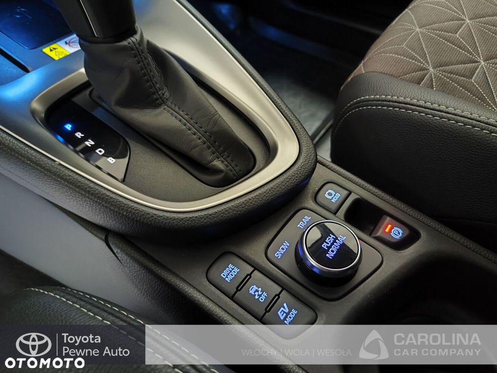 Toyota Yaris Cross - 13