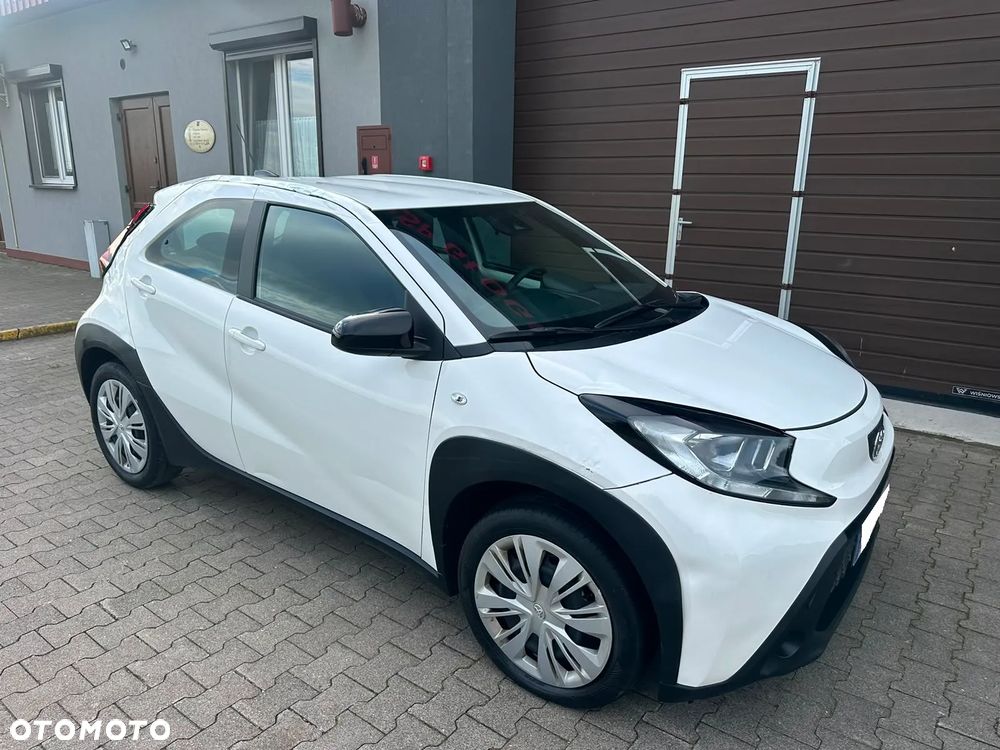 Toyota Aygo X S-CVT Play - 40