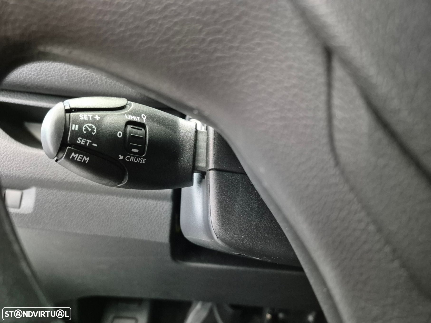 Opel Vivaro 1.5 CDTi L2H1 Essentia - 14