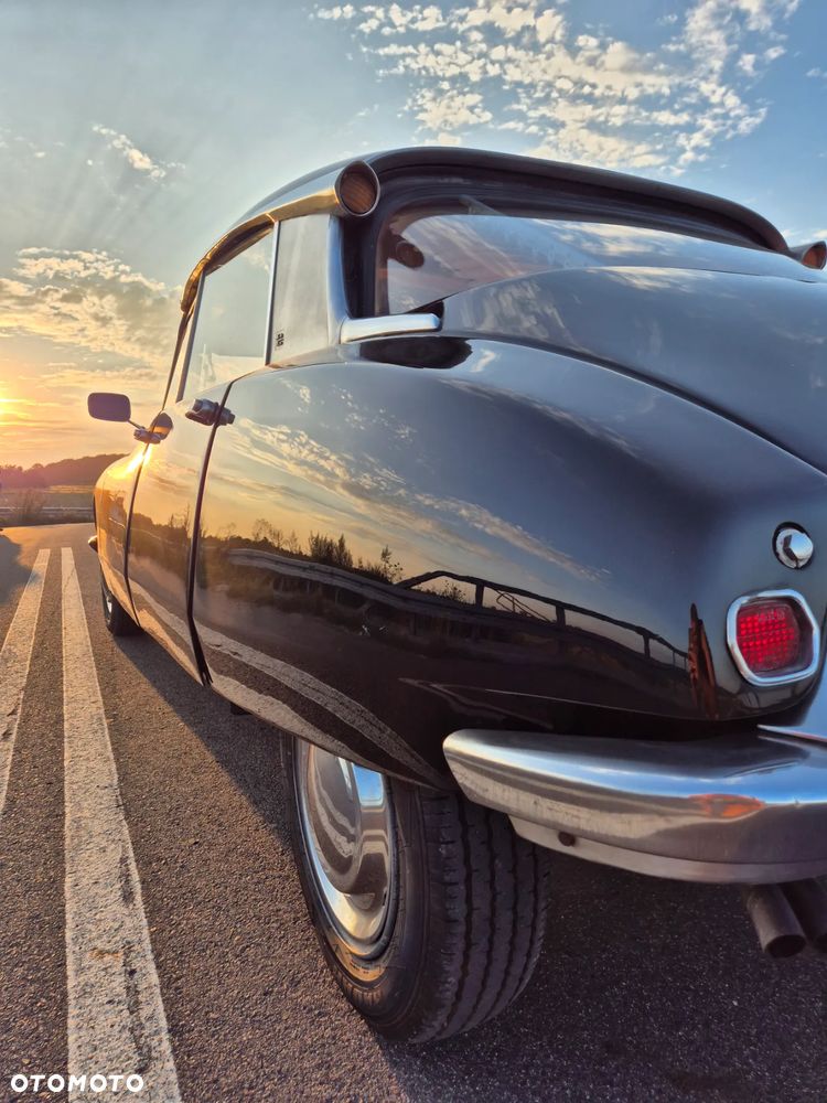 Citroën DS - 8
