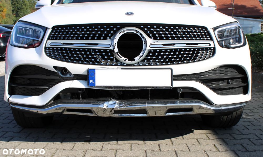 Mercedes-Benz GLC 200 d 4Matic 9G-TRONIC AMG Line - 4