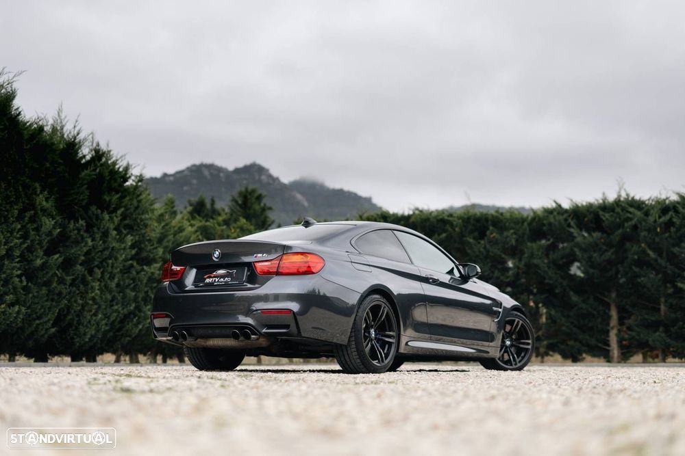 BMW M4 Auto - 14
