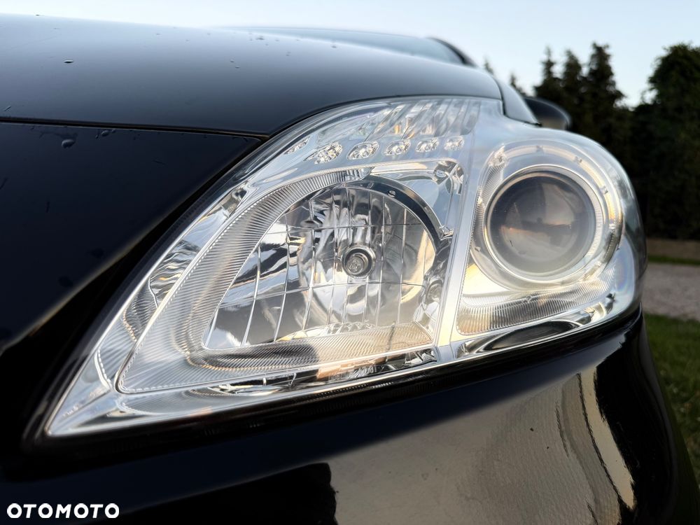 Toyota Prius 1.8 HSD Life - 30