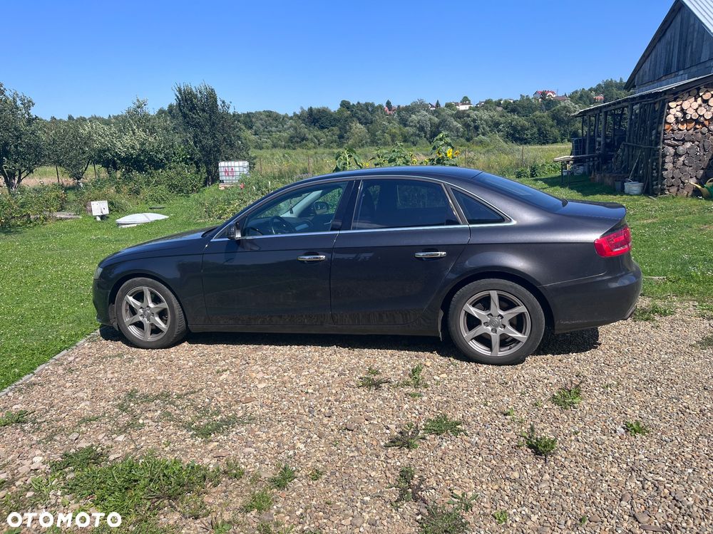 Audi A4 Limousine - 3