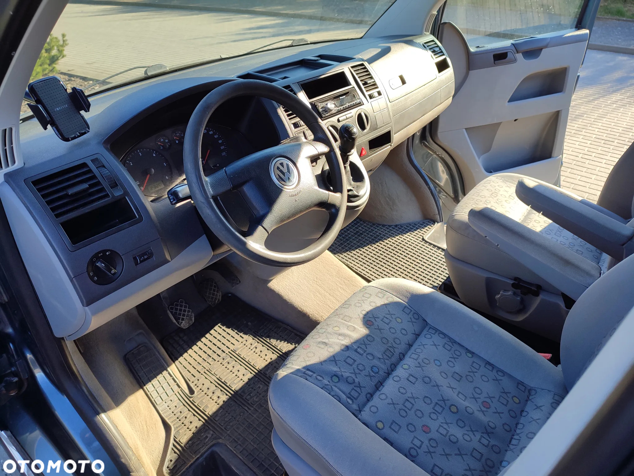 Volkswagen T5 Long L2H1 2.5TDI Klima, Alu, Skrzydełka, Podłokietniki, Po pełnym serwisie - 30