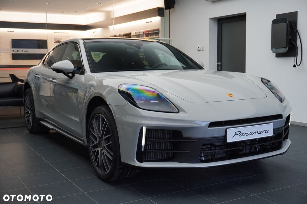 Porsche Panamera - 3