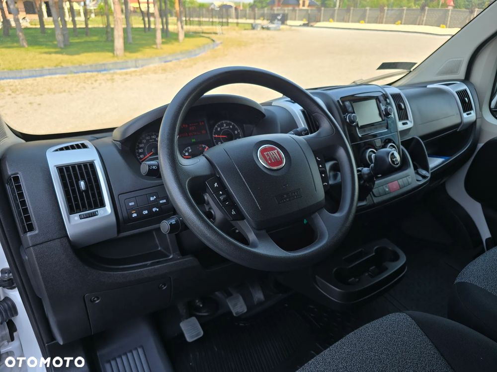 Fiat DUCATO L4H2 MAXI KOŁA16 Cali SILNIK IVECO 2,3 140KM 85 Tyś km SERWIS DO OSTATNIEGO Km ASO FIAT SALON POLSKA BOGATA OPCJA WYPOSAŻENIA  TEMPOMAT KAMERA COFANIA AIR-BAG x2 KLIMA - 28