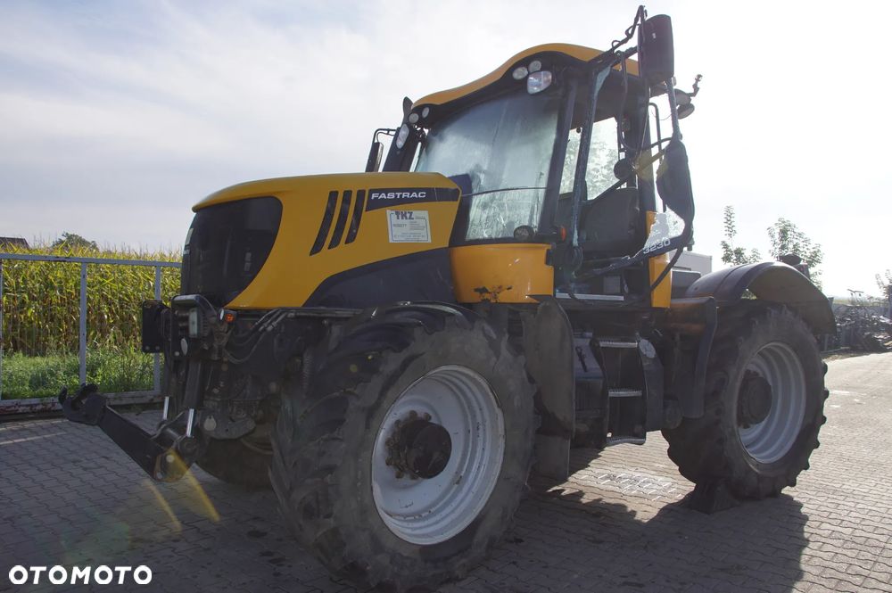 Jcb Fastrac 3230 2012 264km cumins na części masak silnik skrzynia zwolnica most dźwignia przełącznik kabina drzwi maska komputer licznik - 16