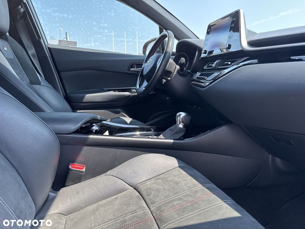 Toyota C-HR 2.0 Hybrid GR Sport - 11